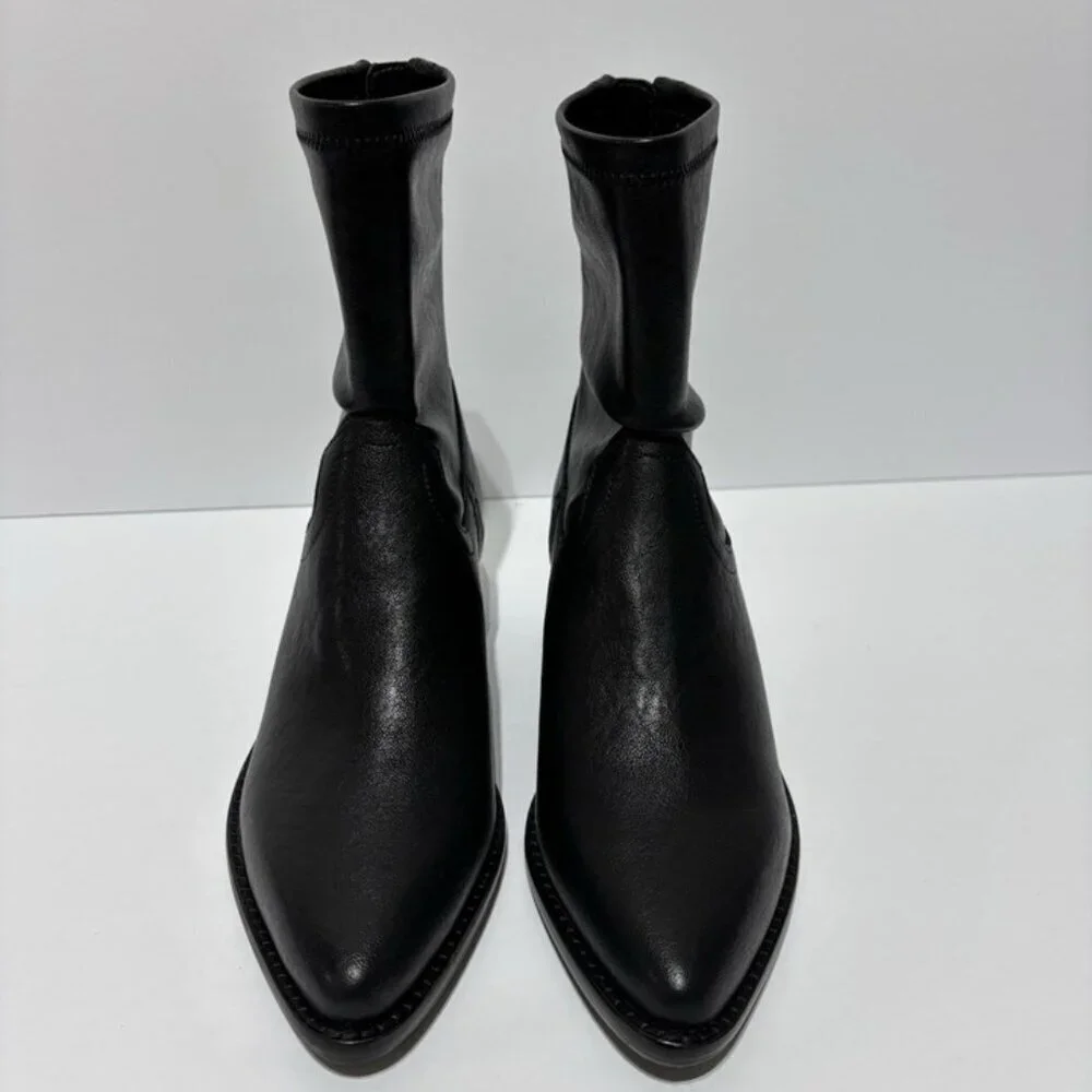 DKNY Women’s Raelani-Zip Up Boots Black, Size 5 M